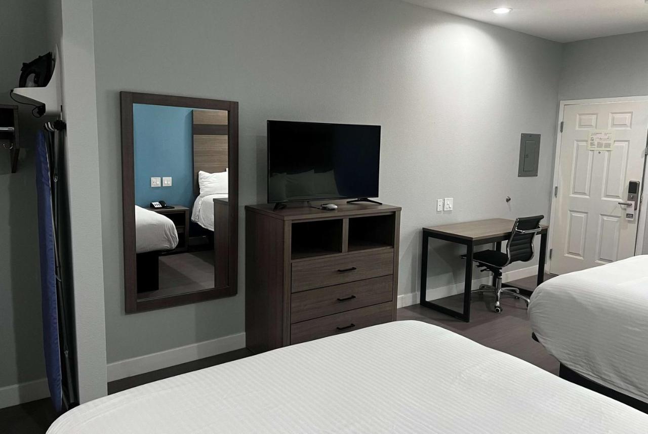Baymont By Wyndham Freeport Texas酒店 外观 照片